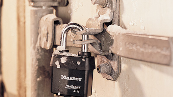 1110upmaster Lock 6125 On Snowy