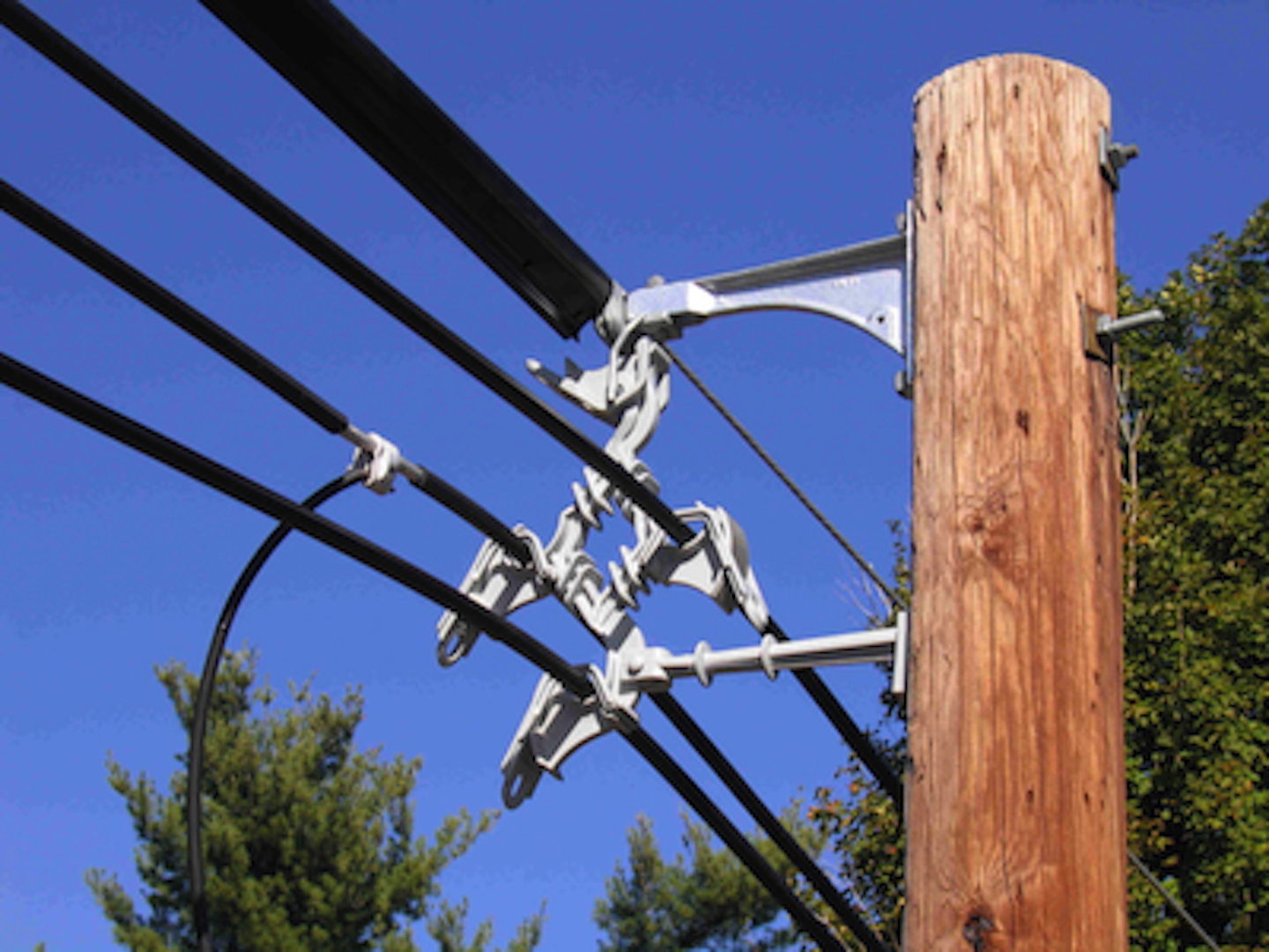 Spacer Cable Systems for overhead power distribution Utility Products