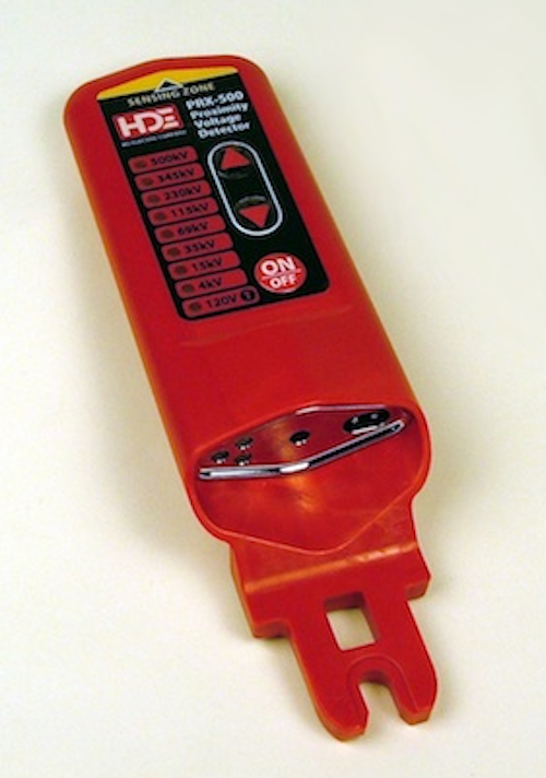 voltage detector