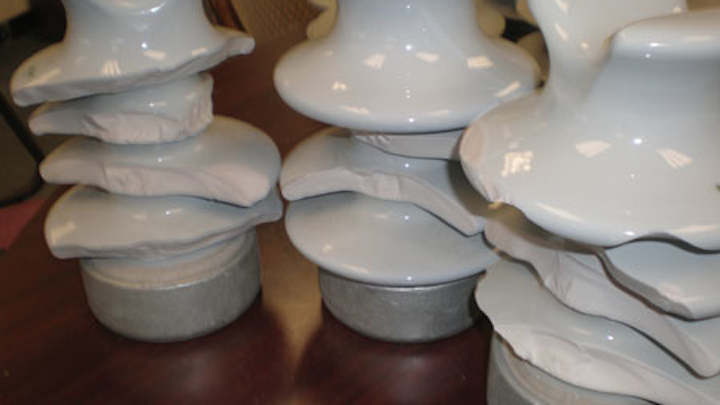 1604uppf Hendrix P03 Broken Procelain Insulators