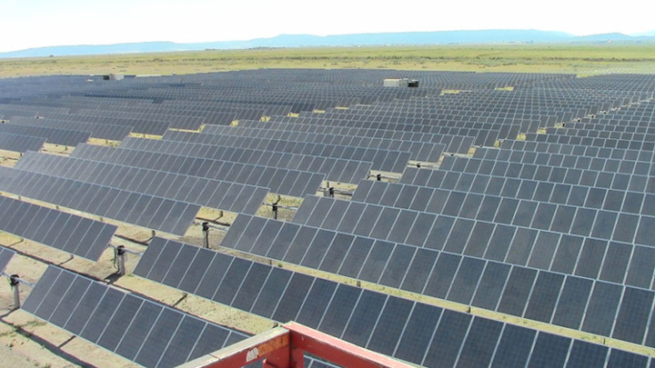 Content Dam Elp Gallery En Articles Slideshow 2015 July Delivering Power To The West Coast A Slideshow Profile Of Pacific Power Black Cap Solar Facility Elp