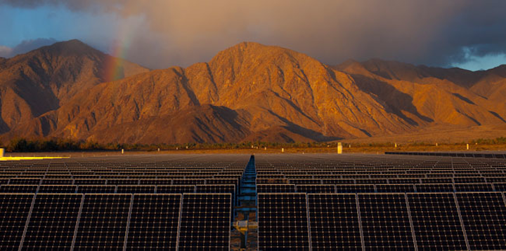 Content Dam Elp Gallery En Articles Slideshow 2015 June Top 10 Solar Powered States California Solar Power Elp