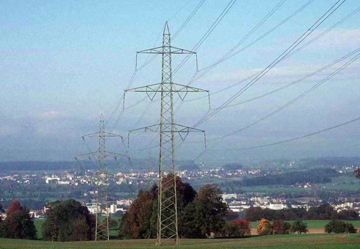 Content Dam Elp Online Articles 2014 08 Power Transmission Lines Elp