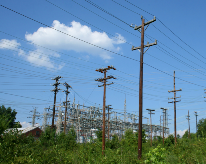 Content Dam Elp Online Articles 2014 08 Utility Poles Transmission And Distribution Elp
