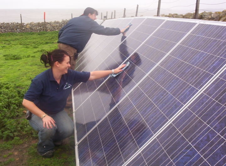 Content Dam Elp Online Articles 2014 09 Solar Power Workers Elp