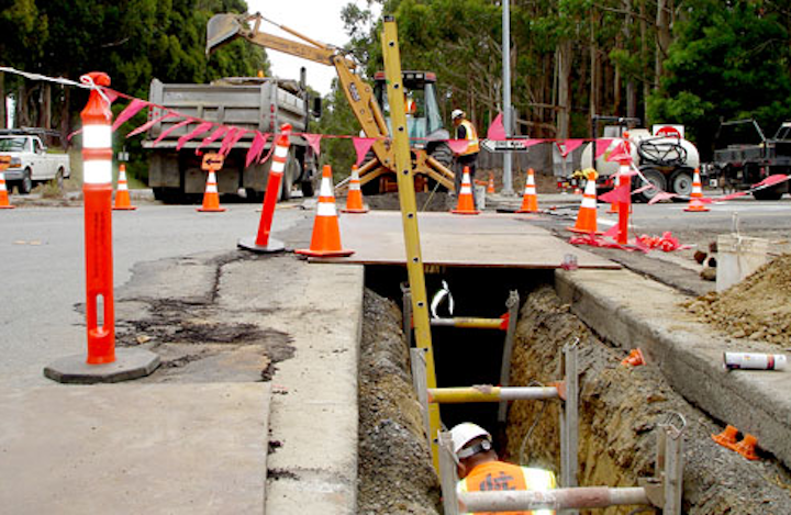 Content Dam Elp Online Articles 2014 11 Underground Electric Distribution Elp