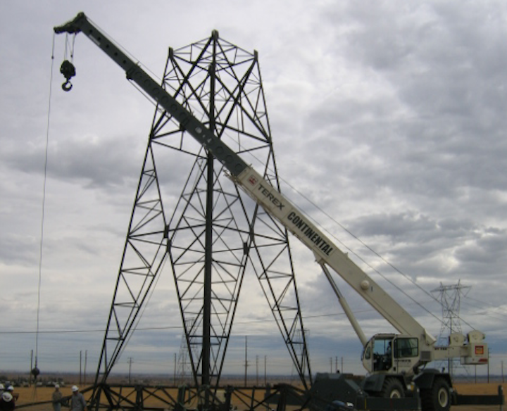 Content Dam Elp Online Articles 2014 12 Transmission Construction 3 Elp