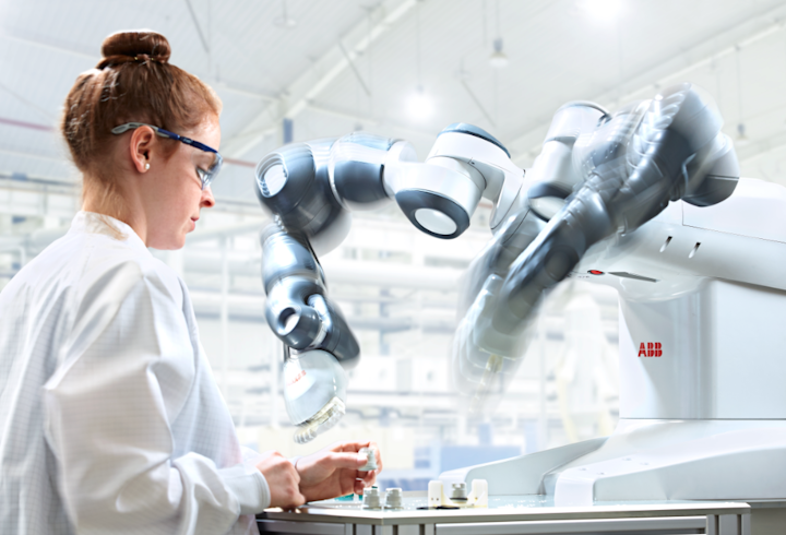 Content Dam Elp Online Articles 2015 April Abb Robot Elp