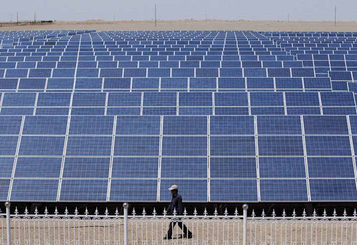 Content Dam Elp Online Articles 2015 February Solar Panels Duke Energy Elp