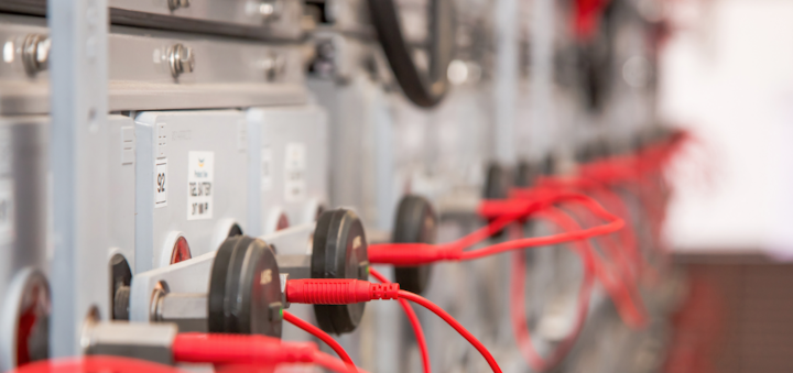 Content Dam Elp Online Articles 2015 June Energy Storage Batteries Elp 1