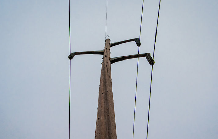 Content Dam Elp Online Articles 2015 June Power Transmission Lines Elp 4