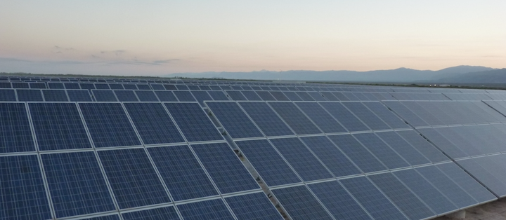 Content Dam Elp Online Articles 2015 June Solar Power Project 6 Elp