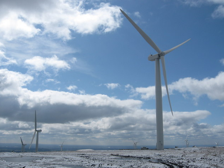 Content Dam Elp Online Articles 2015 March Snow Wind Turbine Elp