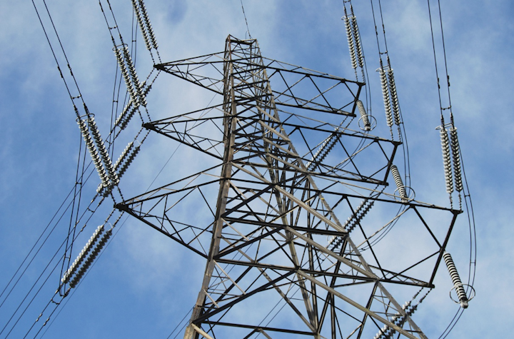 Content Dam Elp Online Articles 2015 March Transmission Lines Elp 5