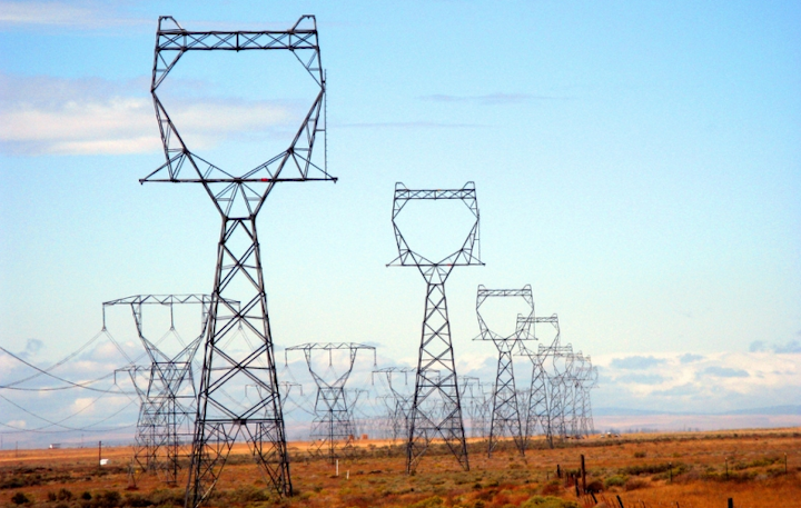Content Dam Elp Online Articles 2015 May Bonneville Power Administration Transmission Elp