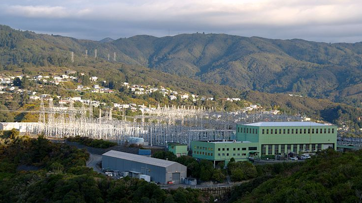 Content Dam Elp Online Articles 2015 May Electric Distribution Substation Far Elp
