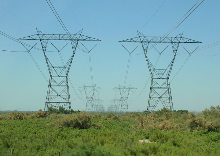 Content Dam Elp Online Articles 2016 01 Transmission Line Jan 16 Elp 2