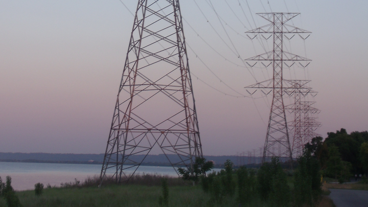 Content Dam Elp Online Articles 2016 05 Transmission Line May 7 Elp