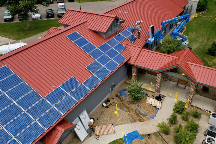 Content Dam Elp Online Articles 2016 07 Rooftop Solar July 6 Elp