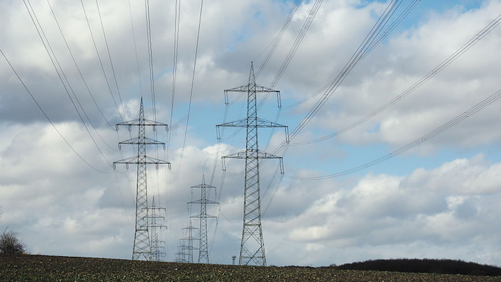 Content Dam Elp Online Articles 2016 07 Transmission Lines July 2 Elp