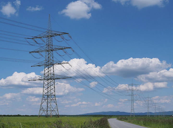Content Dam Elp Online Articles 2016 07 Transmission Lines July 4 Elp