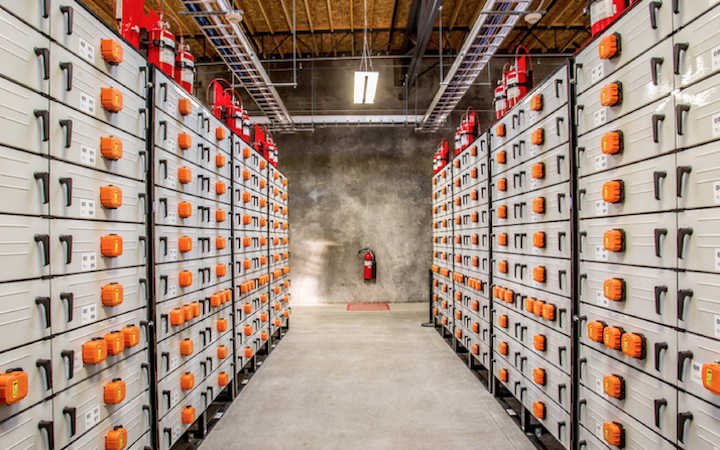 Content Dam Elp Online Articles 2017 07 Battery Energy Storage June 1 Elp Smol