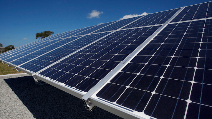 Content Dam Elp Online Articles 2017 08 Solar August 4 Elp 2