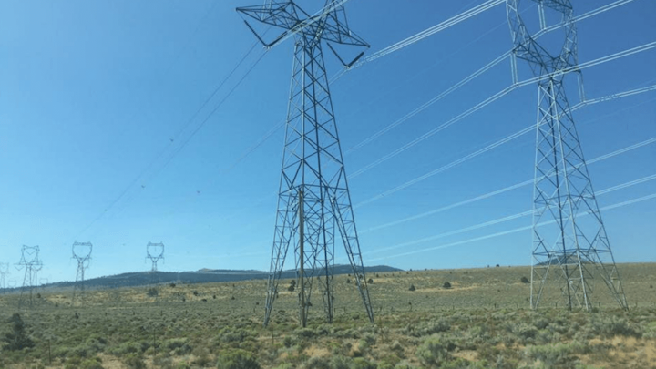 Content Dam Elp Online Articles 2017 08 Transmission Lines August 1 Elp