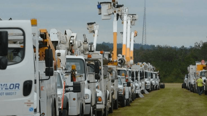 Content Dam Elp Online Articles 2017 08 Utility Workers Response Elp