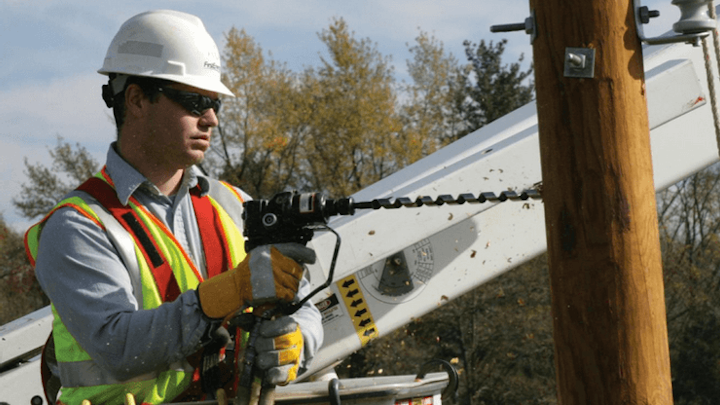 Content Dam Elp Online Articles 2017 12 Firstenergy Worker December 5 Elp