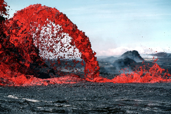 Content Dam Elp Online Articles 2018 05 Hawaii Volcano Lava May 24 Elp