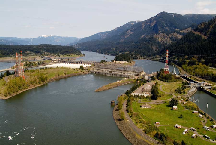 Content Dam Hydro Gallery En Articles Slideshow 2016 04 Bonneville Hydro Facility Bonneville Hydro Facility