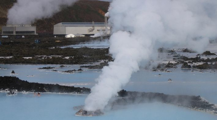 Content Dam Pennenergy Online Articles 2015 April Iceland Geothermal