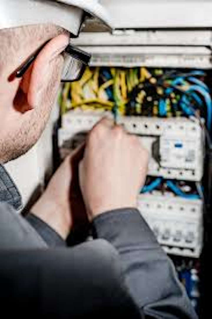 Content Dam Up Online Articles 2019 01 Up Electrician