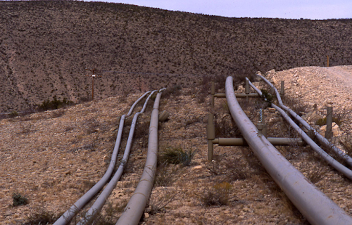 Content Dam Ww Online Articles 2018 02 1024px Oil And Gas Pipeline