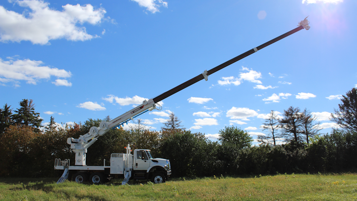 Content Dam Up En Articles 2013 10 Construction Equipment Terex General 80 Digger Derricks Updated Leftcolumn Article Thumbnailimage File