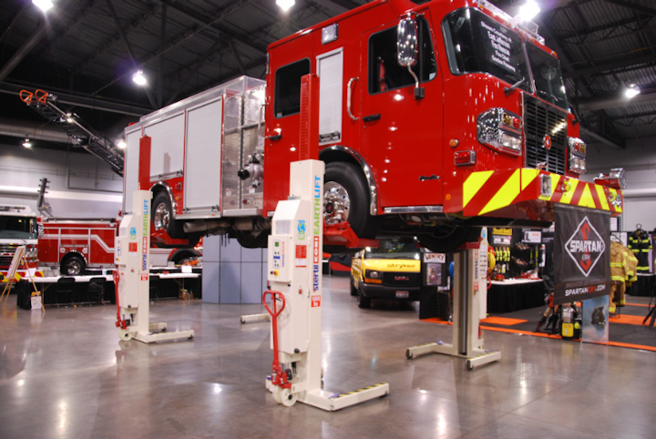 Content Dam Up En Articles 2013 10 Lift Inspection Hydraulic Mobile Column Lift Leftcolumn Article Thumbnailimage File