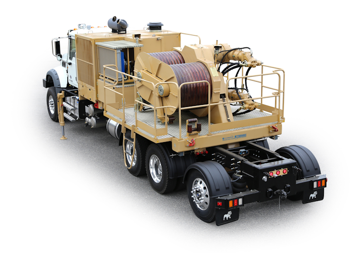 Content Dam Up En Articles 2013 11 Utility Equipment Condux Tesmec Ars916 Truck Mounted Puller Leftcolumn Article Thumbnailimage File