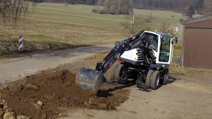 Content Dam Up En Articles 2013 11 Utility Line Construction Wheeled Excavators From Terex0 Leftcolumn Article Thumbnailimage File