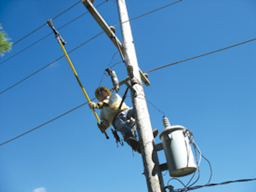 Content Dam Up En Articles 2013 12 Hot Stick For Use With In Line Battery Tools Leftcolumn Article Thumbnailimage File