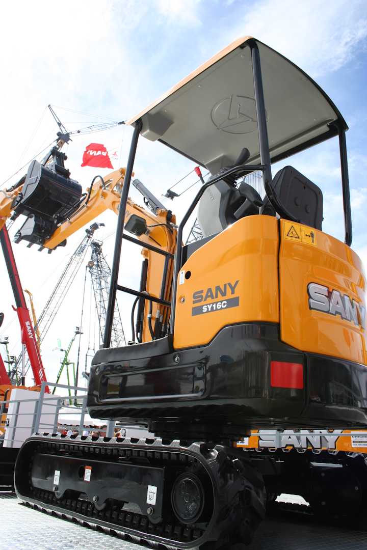 Content Dam Up En Articles 2014 03 Construction Equipment Compact Excavators Introduced At Conexpo Con Agg 2014 Leftcolumn Article Thumbnailimage File