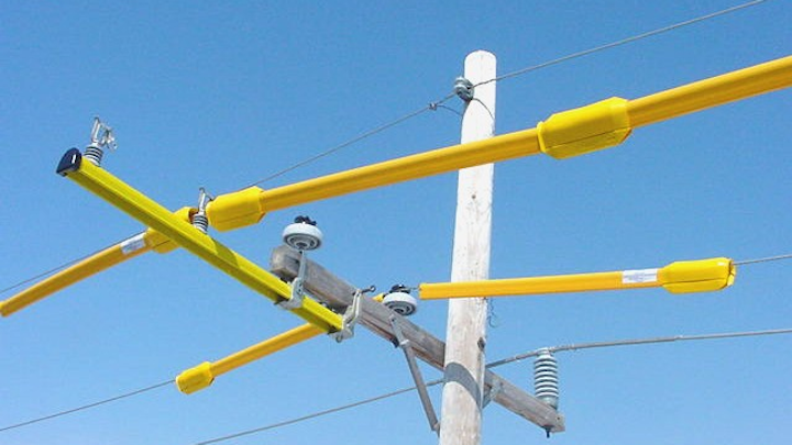 Content Dam Up En Articles 2014 05 Lineman Safety Line Guards Keep Linemen Safe Leftcolumn Article Thumbnailimage File