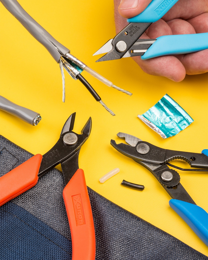 Content Dam Up En Articles 2014 07 Electrical Tool Kits Portable Wiring Tool Kit Cuts Cable Jacket Insulation And Strips Wire Leftcolumn Article Thumbnailimage File