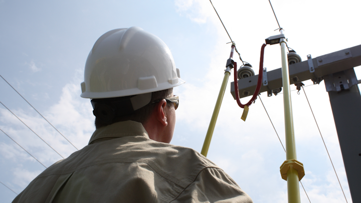 Content Dam Up En Articles 2014 10 Voltage Meter Digivolt Digital Voltmeter And Phasing Sets From Hd Electric Leftcolumn Article Thumbnailimage File