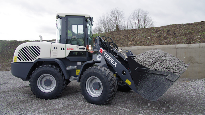 Content Dam Up En Articles 2015 04 Construction Equipment Compact Wheel Loaders Leftcolumn Article Thumbnailimage File