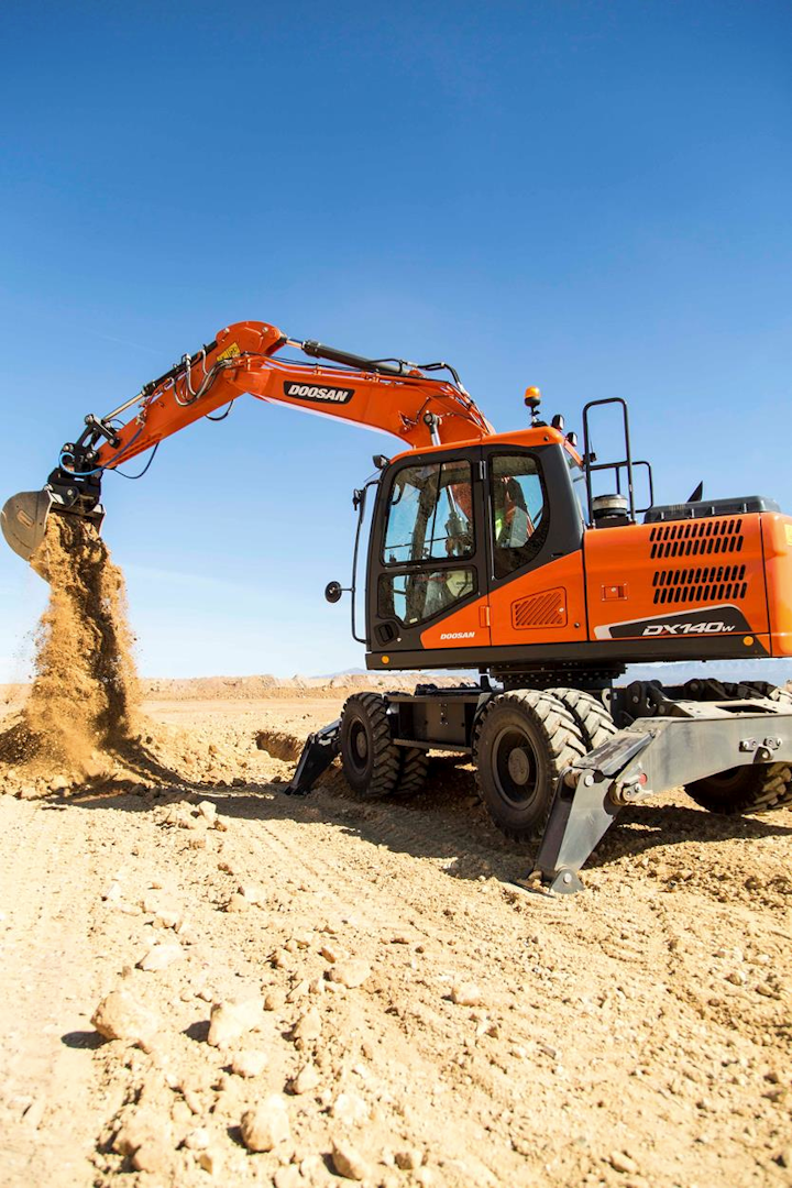 Content Dam Up En Articles 2015 04 Construction Equipment Tier 4 Compliant Wheel Excavators From Doosan Leftcolumn Article Thumbnailimage File