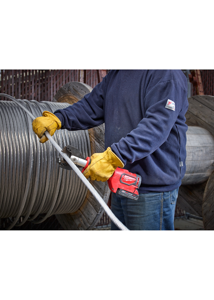 Content Dam Up En Articles 2015 08 Cable Cutter For Challenging Applications Leftcolumn Article Thumbnailimage File