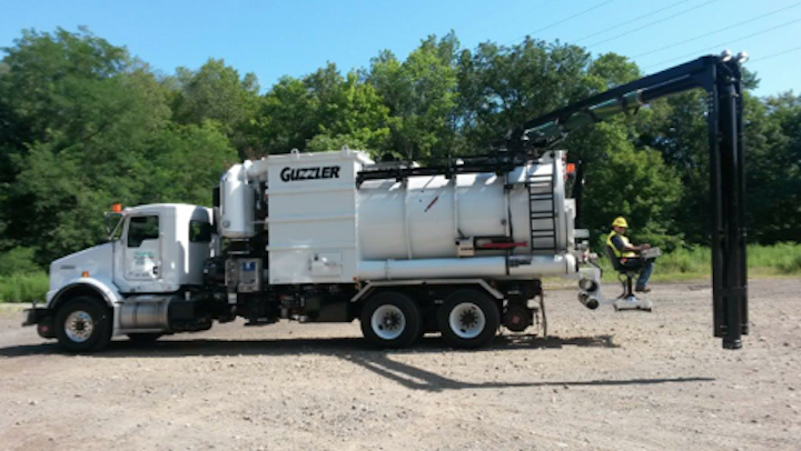 Content Dam Up En Articles 2015 08 Utility Equipment Wrs Hepa High Rail Guzzler Leftcolumn Article Thumbnailimage File