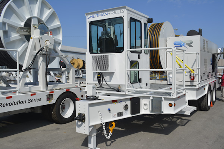 Content Dam Up En Articles 2015 11 Construction Equipment Transmission Equipment Towing Leftcolumn Article Thumbnailimage File