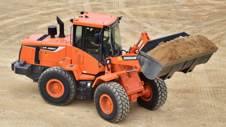 Content Dam Up En Articles 2016 02 Construction Equipment Wheel Loaders Are Reliable Fuel Efficient Leftcolumn Article Thumbnailimage File